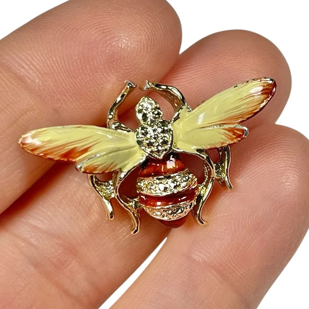 Vintage Gold Bee Brooch Rhinestone Enamel Insect Pin Cottagecore Whimsical